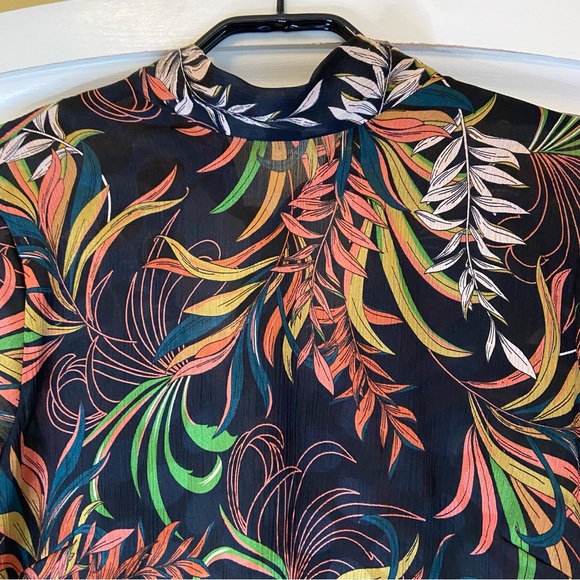 Sisley Black Silk Blouse with Leaf-Print - Picture 5 of 11